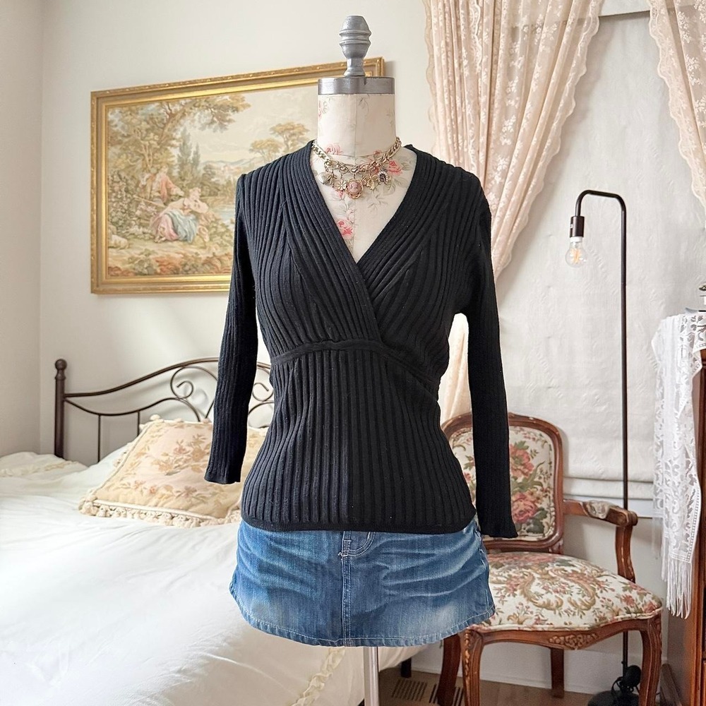 Y2K Hillary and Hanson size petite large black ribbed knit going out top